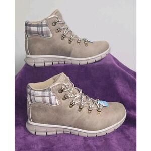 Skechers Women's Synergy-Plaid Mood Memory Foam Hiking Boots, Size 9.5 NIB